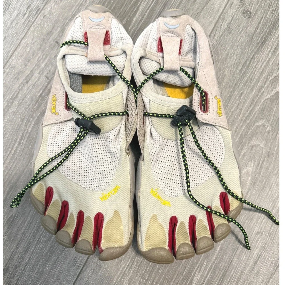 Vibram FiveFingers Toe Shoes Womens Beige Trail Barefoot Size 40 (8.5 - 9) - Picture 1 of 7